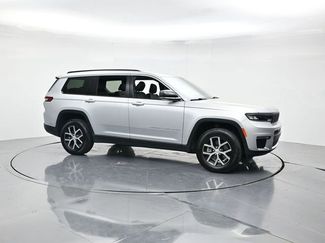 Used 2025 Jeep Grand Cherokee L Limited AWD/4WD video 3