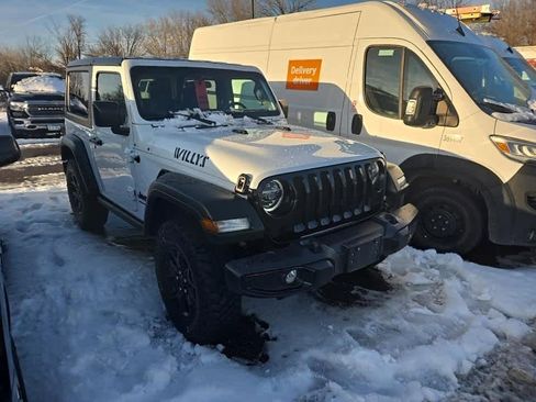 Used 2022 Jeep Wrangler Willys image 2