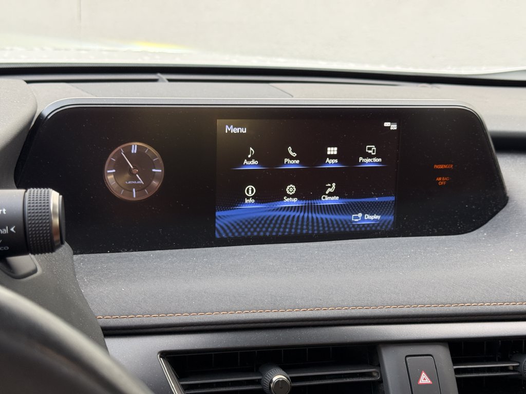 Used 2019 Lexus UX 250h AWD/4WD image 12