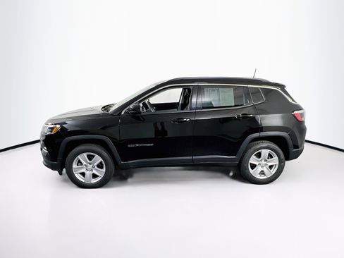 Used 2022 Jeep Compass Latitude AWD/4WD image 8