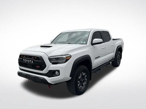 Used 2021 Toyota Tacoma TRD Off-Road w/ TRD Premium Off Road Package AWD/4WD image 12