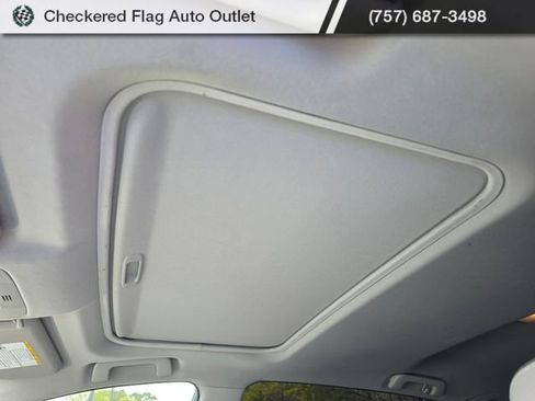 Used 2015 Toyota RAV4 XLE image 10