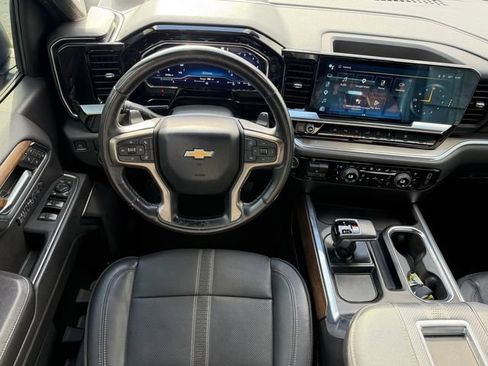 Used 2022 Chevrolet Silverado 1500 High Country RWD image 17