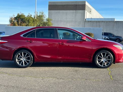 Used 2015 Toyota Camry XSE w/ Advanced Technology Package image 6