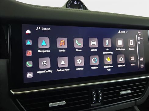 Used 2023 Porsche Cayenne GTS image 24