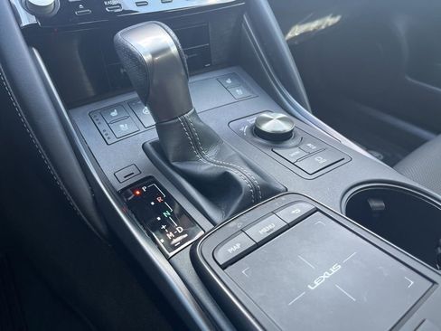 Used 2022 Lexus IS 350 F Sport w/ Dynamic Handling Package image 27