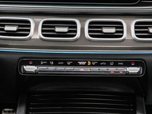 Certified 2023 Mercedes-Benz GLS 450 4MATIC image 17