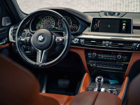 Used 2015 BMW X6 M AWD/4WD image 2