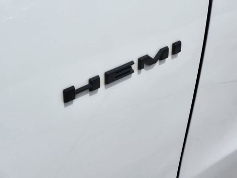 Used 2022 Dodge Durango R/T w/ Blacktop Package AWD/4WD image 11