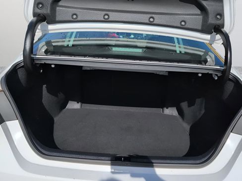 Used 2023 Toyota Camry SE image 40