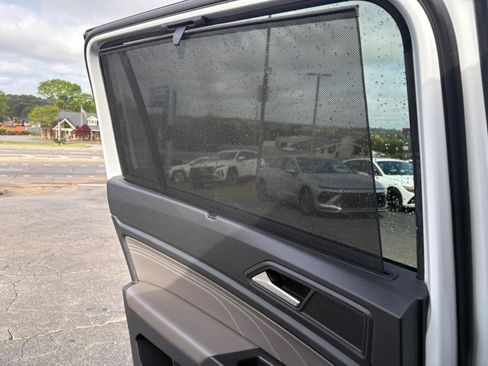 Used 2022 Volkswagen Atlas SE FWD image 17