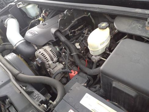 Used 2005 HUMMER H2 SUT w/ Preferred Equipment Group image 26