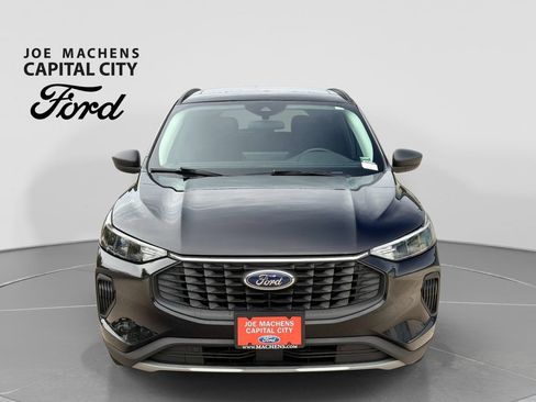 Used 2025 Ford Escape Active w/ Tech Pack #1 AWD/4WD image 10