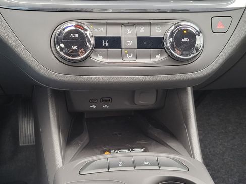 New 2026 Buick Envista Preferred w/ Convenience I Package image 10