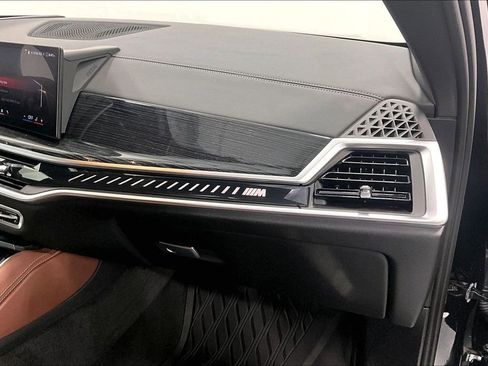 Used 2025 BMW X6 M60i w/ Climate Comfort Package image 16