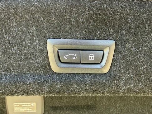 Used 2026 BMW 330i Sedan w/ Premium Package RWD image 16