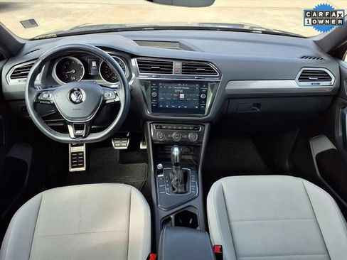 Used 2021 Volkswagen Tiguan SE R-Line image 10