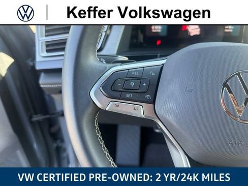 Used 2024 Volkswagen Atlas Cross Sport SE FWD image 19