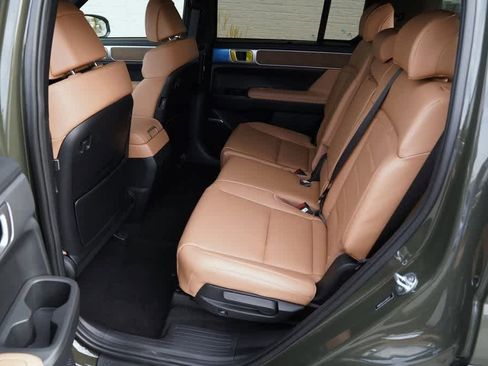 New 2026 Hyundai Santa Fe Limited FWD image 24