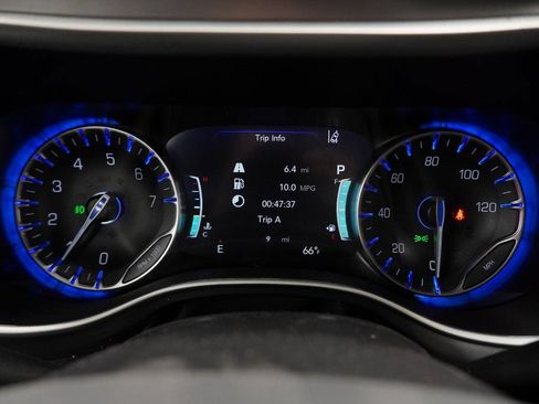 New 2026 Chrysler Pacifica Select FWD image 21
