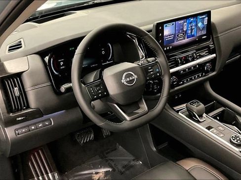 New 2026 Nissan Pathfinder Platinum AWD/4WD image 7