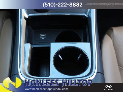 Used 2022 Hyundai Santa Fe Calligraphy image 22