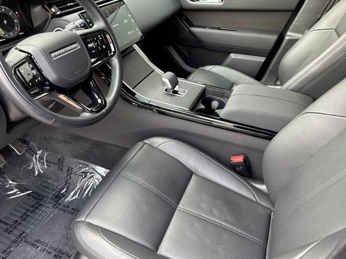 Certified 2026 Land Rover Range Rover Velar Dynamic SE AWD/4WD image 9