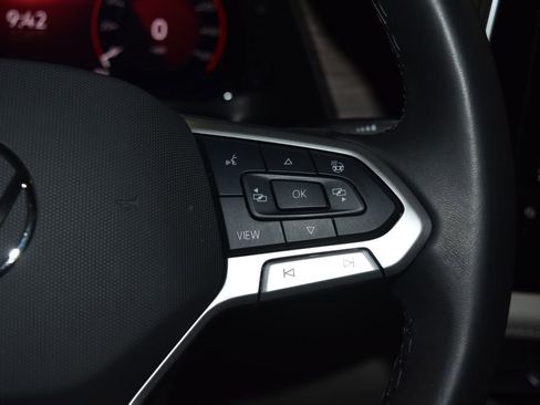 Certified 2025 Volkswagen Atlas SEL Premium R-Line image 9