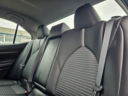 Used 2024 Toyota Camry SE FWD image 18