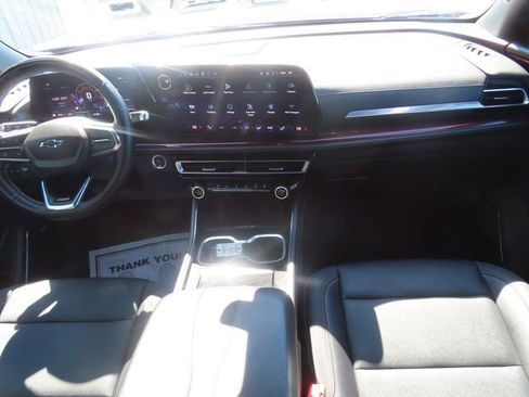 Used 2025 Chevrolet Traverse Z71 w/ Enhanced Driving Package AWD/4WD image 26