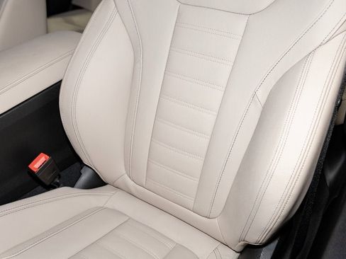 Used 2026 BMW 330i xDrive Sedan w/ Premium Package image 17