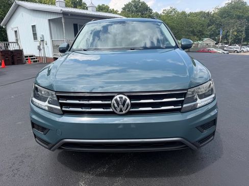 Used 2021 Volkswagen Tiguan SE FWD image 2