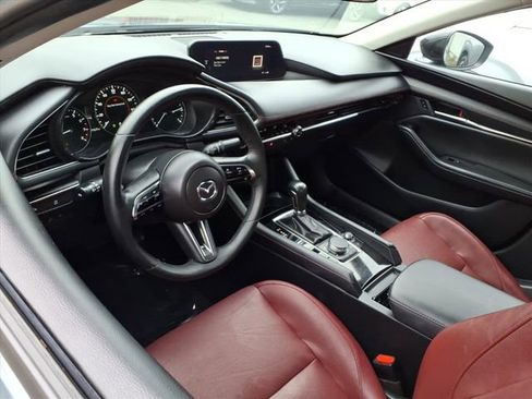 Used 2024 MAZDA MAZDA3 s image 10