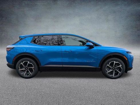 New 2026 Chevrolet Equinox EV LT image 3