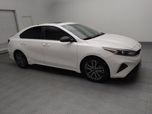 Used 2023 Kia Forte GT-Line w/ GT-Line Premium Package image 11