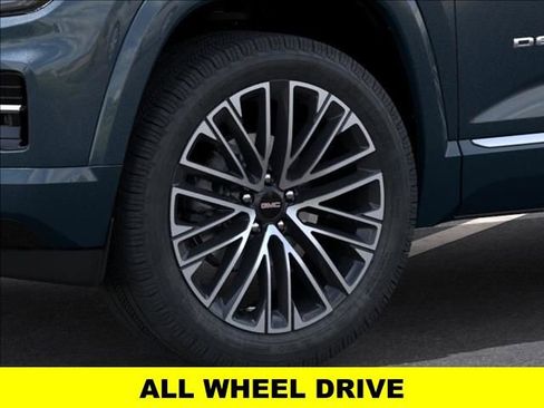 New 2026 GMC Terrain Denali w/ LPO, Floor Liner Package image 9