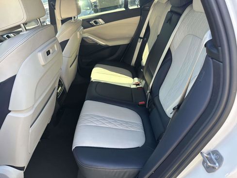 Used 2023 BMW X6 xDrive40i w/ M Sport Package AWD/4WD image 19