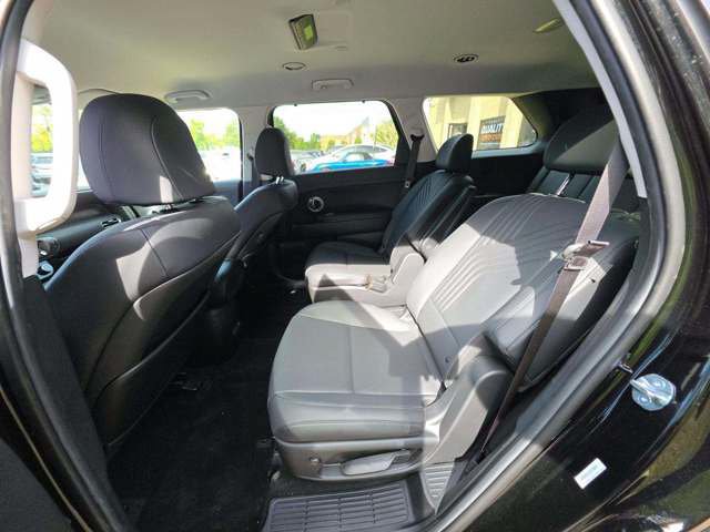 Used 2026 Hyundai Palisade SEL AWD/4WD image 3