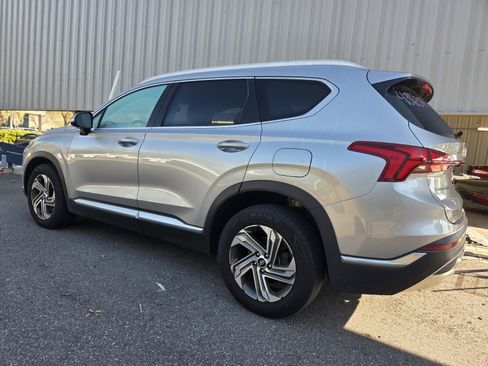 Used 2022 Hyundai Santa Fe SEL w/ Convenience + Premium Package image 3