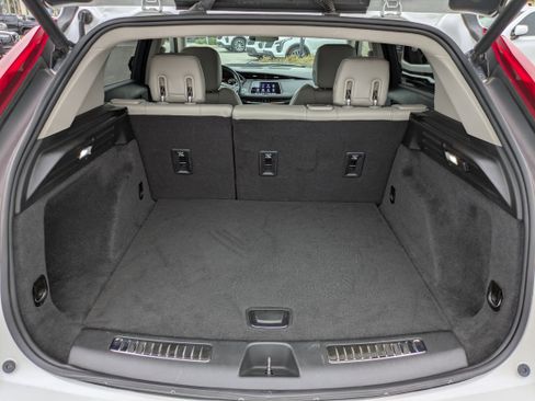 Used 2021 Cadillac XT4 Premium Luxury w/ Driver Assist Package image 17