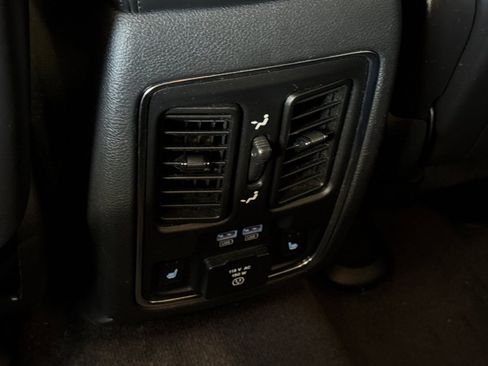Used 2017 Dodge Durango GT w/ Premium Group RWD image 15