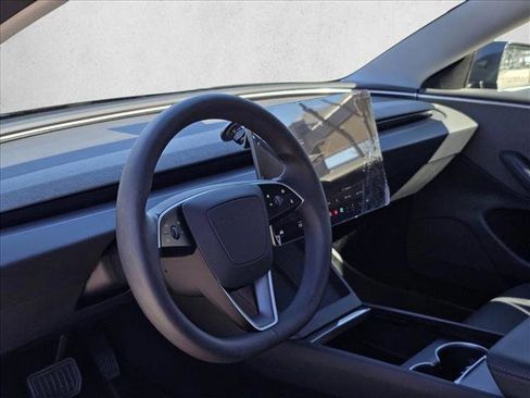 Used 2025 Tesla Model 3 Long Range image 11