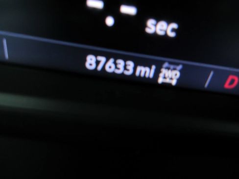 Used 2022 GMC Sierra 1500 AT4 w/ AT4 Carbonpro Edition AWD/4WD image 34