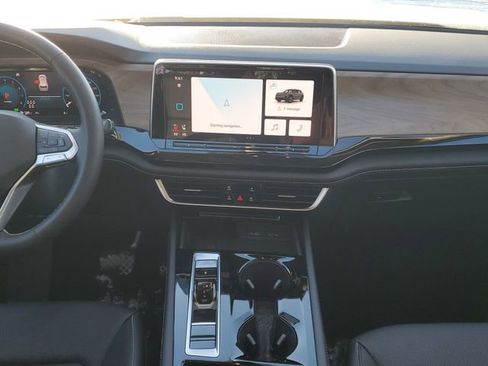 New 2026 Volkswagen Atlas SE image 27