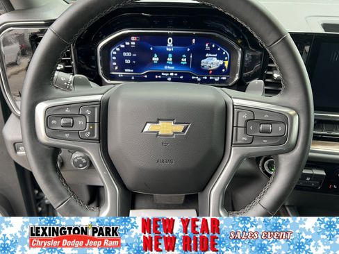 Used 2025 Chevrolet Silverado 1500 LT w/ Leather Package image 14