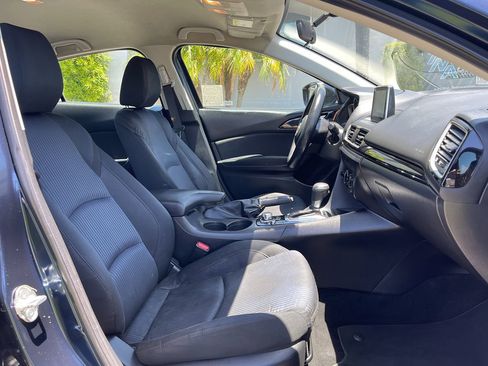 Used 2016 MAZDA MAZDA3 i Sport w/ Preferred Equipment Package FWD image 21