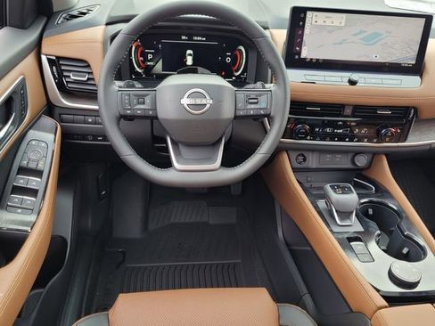 New 2026 Nissan Rogue Platinum w/ Tech Package AWD/4WD image 7