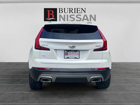Used 2021 Cadillac XT4 Premium Luxury w/ Enhanced Visibility Package AWD/4WD image 4