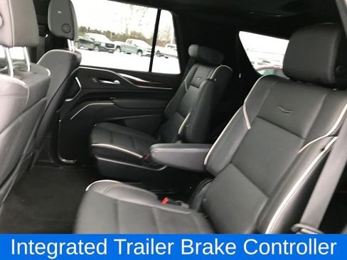 Used 2023 Cadillac Escalade Premium Luxury w/ Performance Package image 18