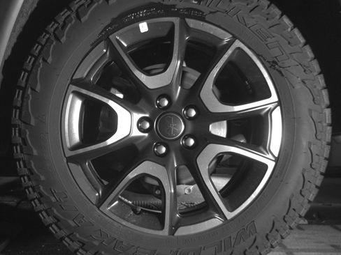 Used 2025 Jeep Compass Trailhawk AWD/4WD image 14